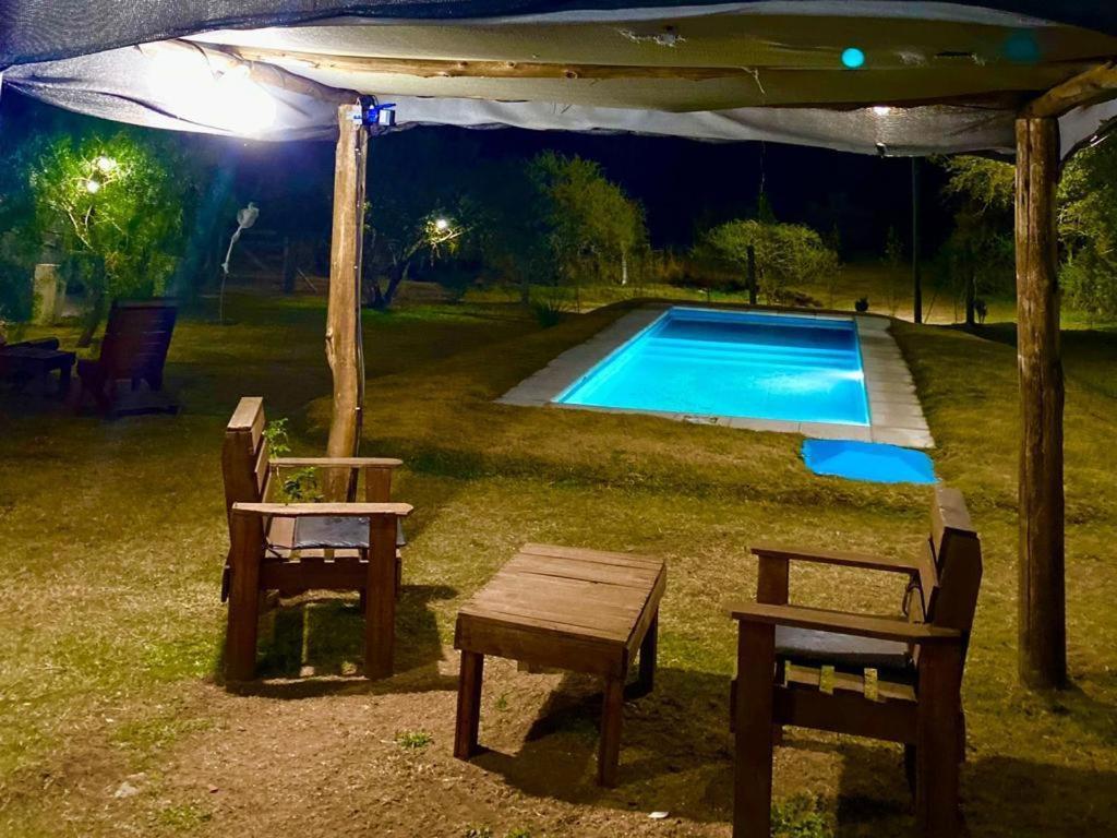 El Rincon De Jose Luis - Cabanas Y Restaurante Tanti Exterior photo